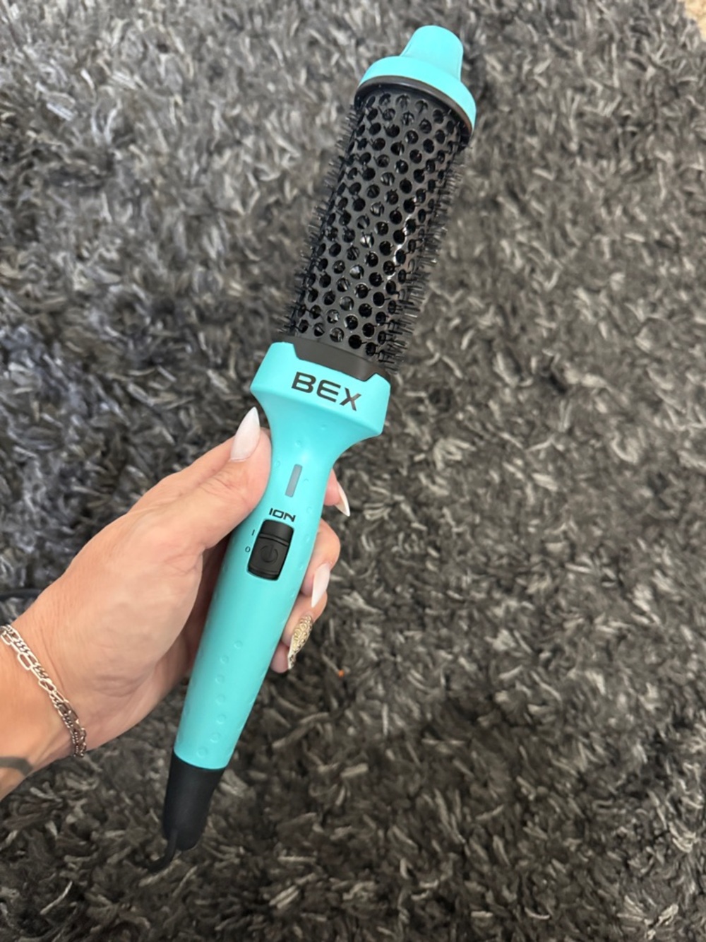 Turquoise Ionic Hot Volume Brush - Women Hair Tool